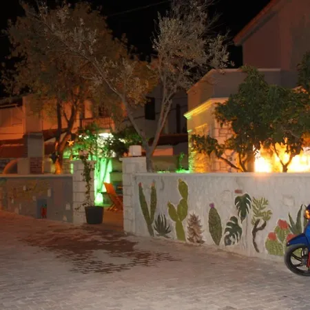 Kolaj Otel Отель