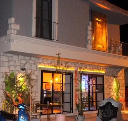Kolaj Otel Отель Кешме