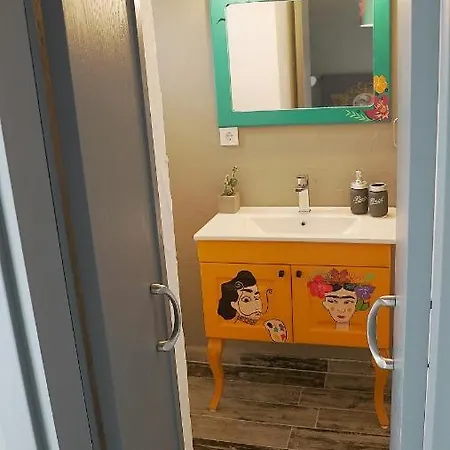 Отель Kolaj Otel *